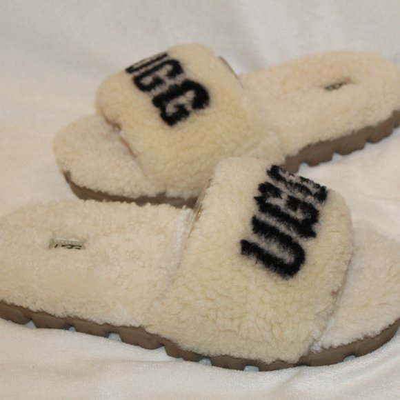 NIB UGG WOMEN'S‎ COZETTA CURLY SHEARLING LOGO SLIPPER SANDALS NATURAL BLA… - Picture 2 of 6